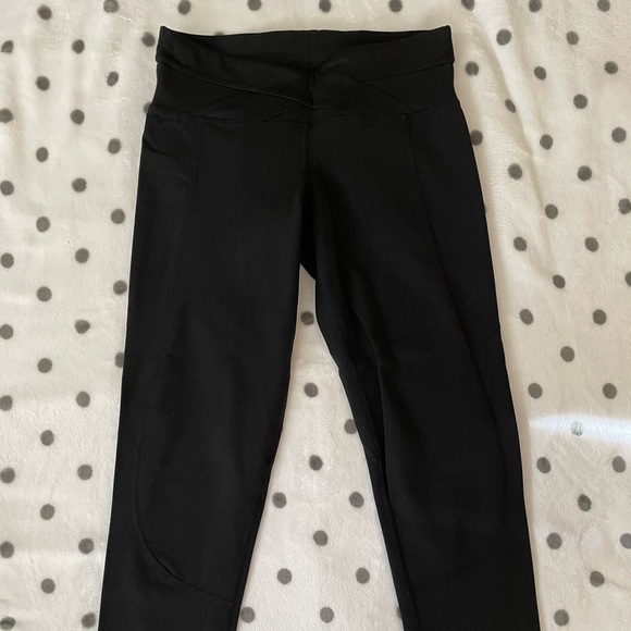 Lululemon crop pants - Picture 1 of 2